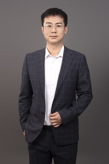 刘梦岳照片.png