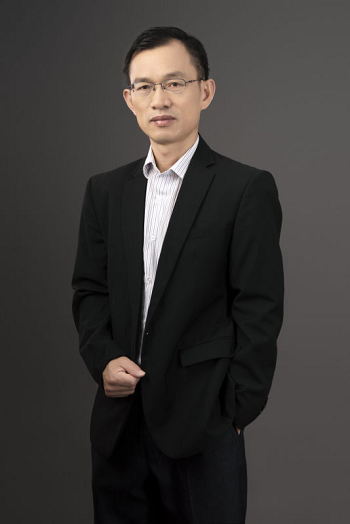 晏英照片.png