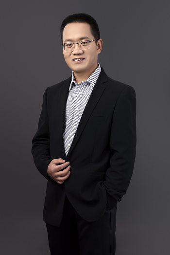 李建福照片.png