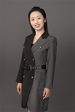 李华君.jpg